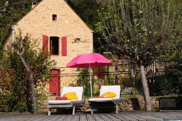 Gîte pour 3 personnes, avec terrasse et jardin à Groléjac