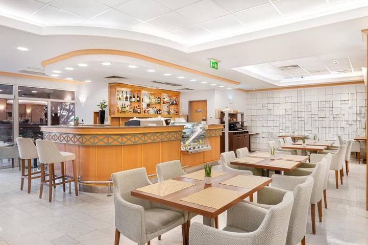 Hotel für 2 Personen, mit Sauna und Ausblick sowie Pool, mit Haustier in Budapest - 3