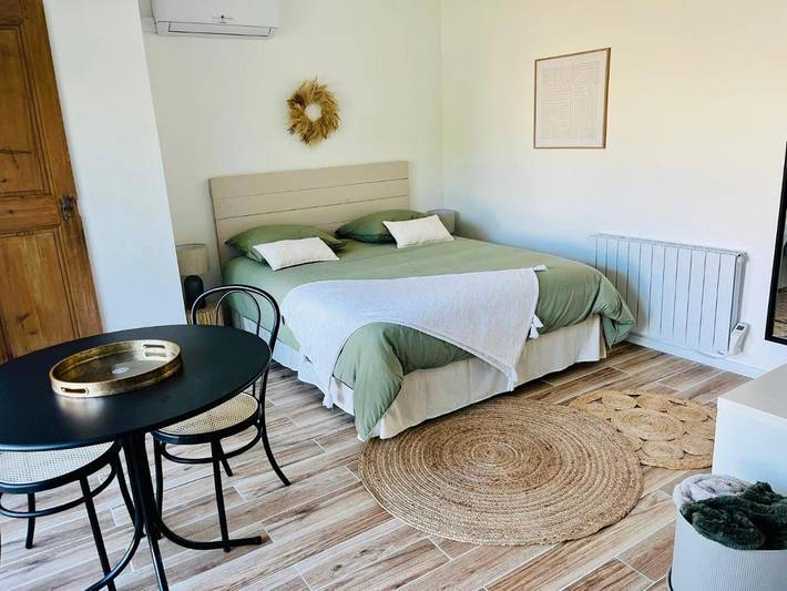 Gîte pour 2 personnes, avec jardin à Miribel - 4