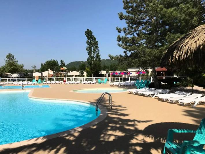 Mobil home pour 6 personnes, avec piscine et terrasse à Condrieu - 2