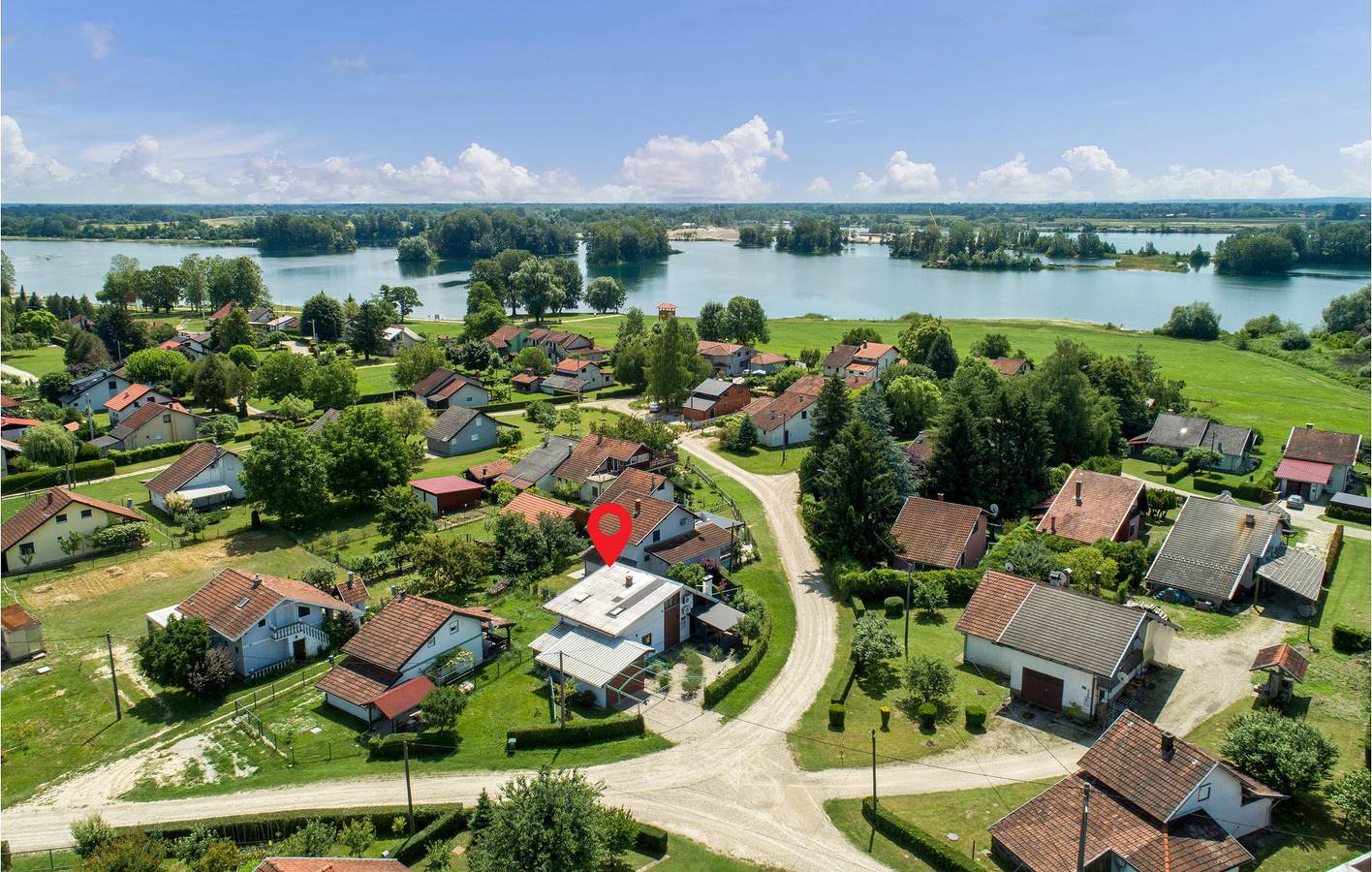 Gezellig vakantiehuisje met 1 slaapkamer bij het Šoderica-meer, met terras en barbecue in Koprivnica-Krizevci