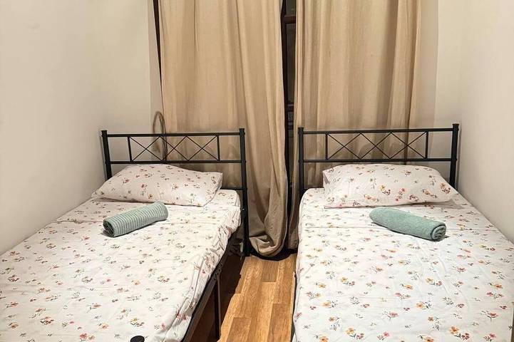 Entire apartment, La rambla guesthouse 1-3 in Barcelona Centre, Barcelona