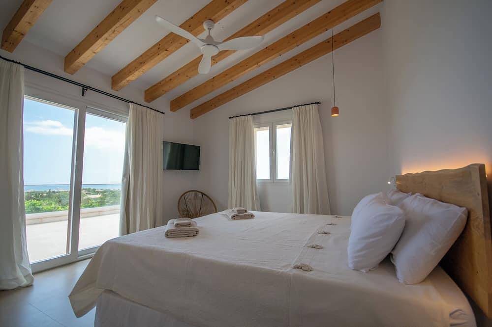 Finca Llorer de Na Penyal im Ibizenkischem Stil in Son Servera, East Majorca