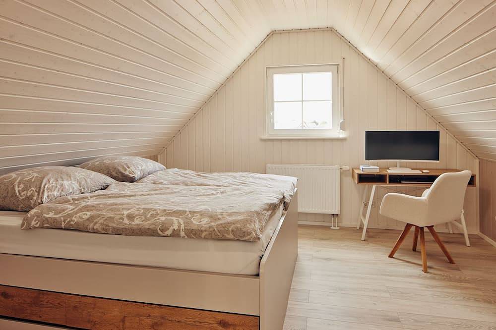 Schorfheide Ferienhaus mit Whirlpool & umweltfreundliche Energie inklusive! in Zerpenschleuse, Wandlitz