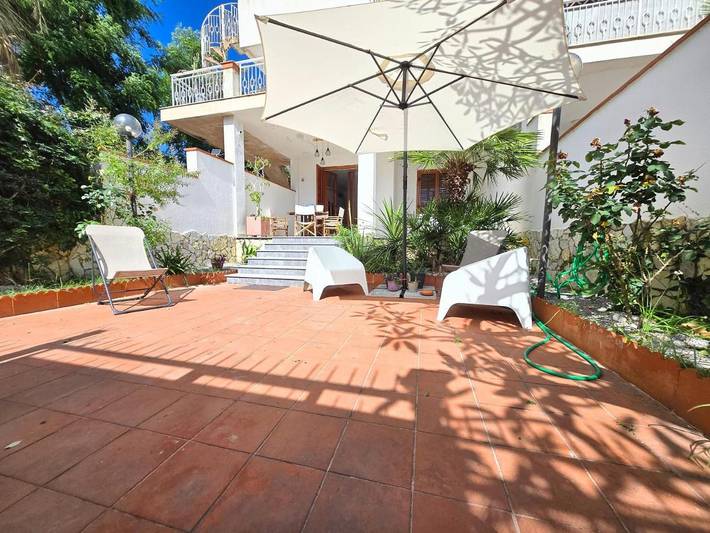 Villa voor 5 personen, met terras in Palermo