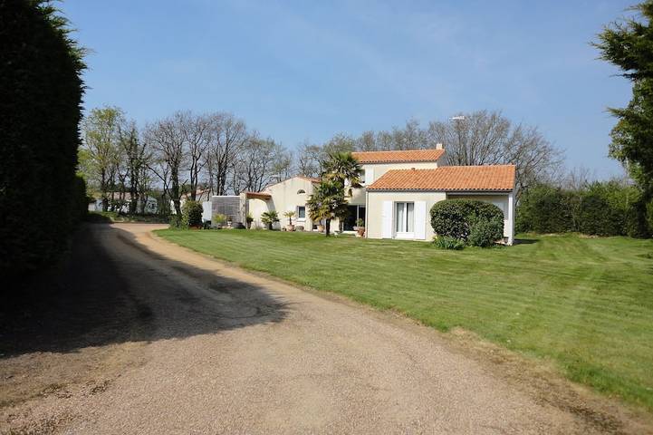 Gîte pour 4 personnes, avec terrasse et jardin, animaux acceptés à Talmont-Saint-Hilaire - 4