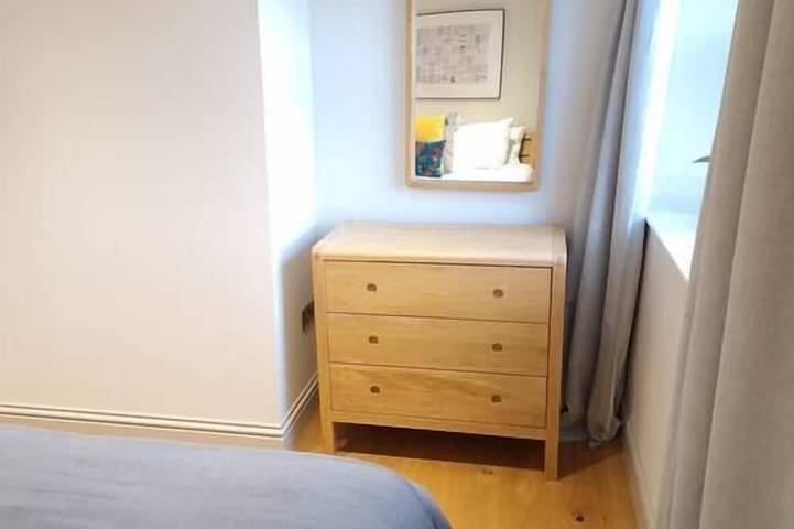 Ganze Wohnung, Stylish two bed flat, city centre, free parking in Wells, Somerset