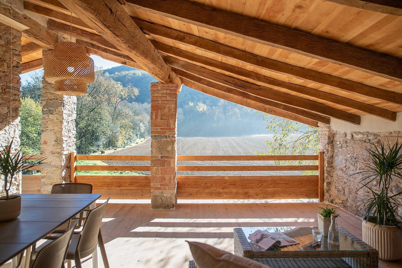 Apartamento entero, Apartamento 'Eixida' con vistas a la montaña y Wi-Fi in Montagut y Oix, Garrotxa
