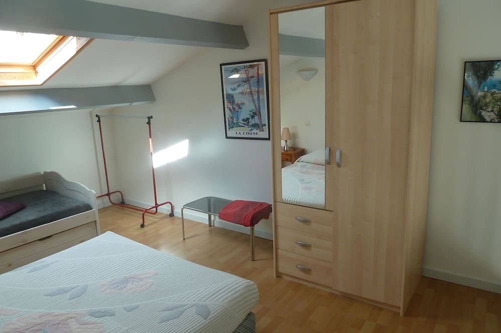 Entire apartment, Studio - Saint florent in Saint-Florent, Calvi region