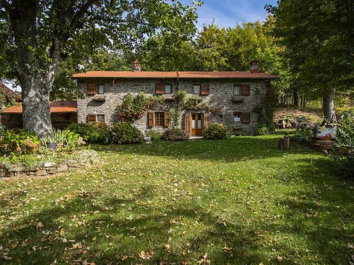 Casa vacanza per 7 persone, con piscina e giardino in San Marcello Pistoiese