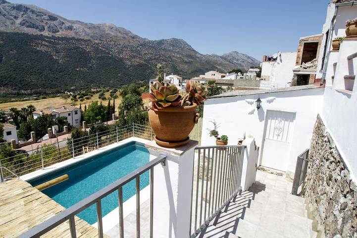 Casa de vacaciones para 3 personas, con jacuzzi además de balcón y piscina - 1