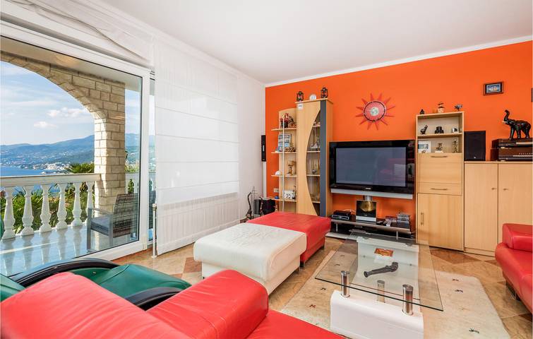 Ferienwohnung für 6 Personen, mit Pool und Terrasse in Rijeka - 3