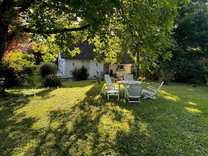 Appartement de vacances pour 6 personnes, avec Terrasse ainsi que Jardin et Piscine