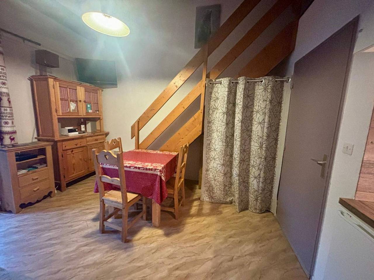 Entire studio, Mezzanine Studio with Wifi in Les Angles in Les Angles, Parc naturel régional des Pyrénées catalanes