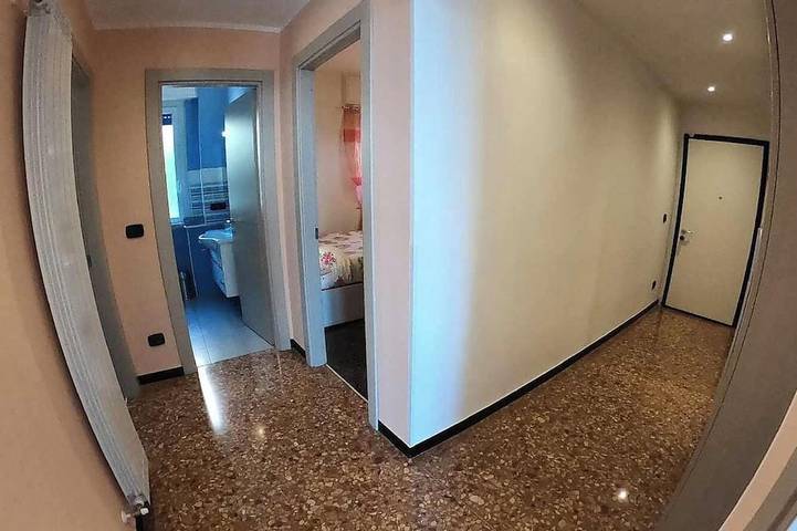 Ganze Wohnung, Arcobaleno Apartment  500 Meter vom Meer entfernt. in Albissola Marina, Riviera di Ponente