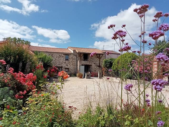 Gîte pour 3 personnes, avec jardin
