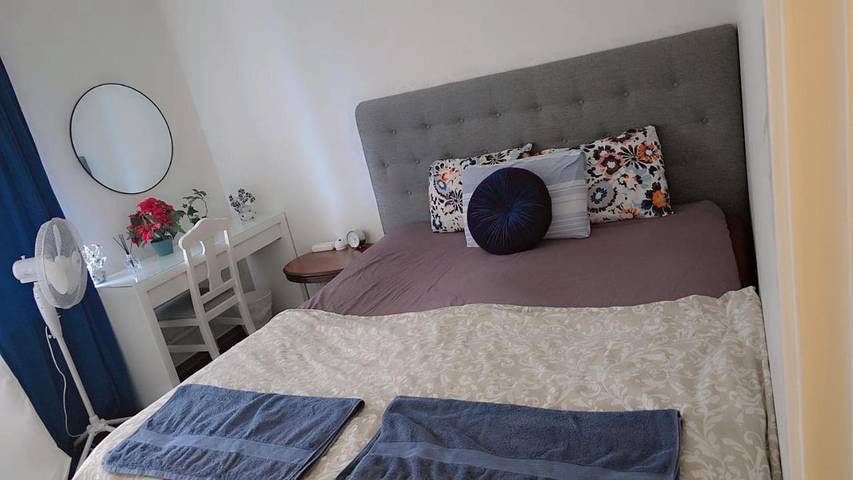 Appartement de vacances pour 4 personnes, avec jardin ainsi que piscine et vue, animaux acceptés