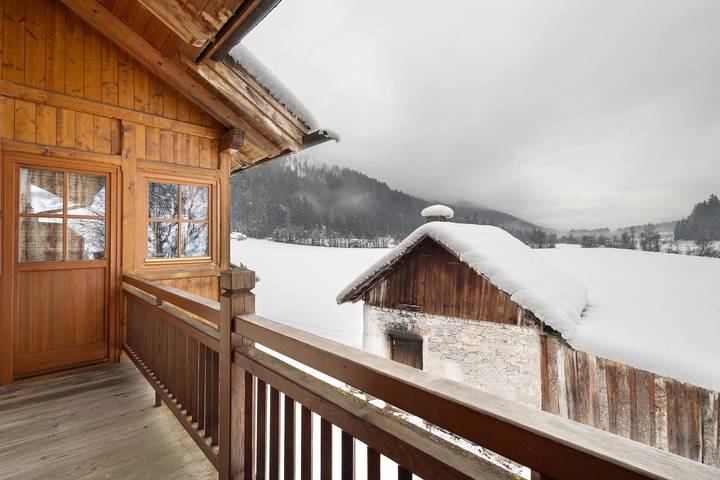 Entire studio, Studio 'Frühling' with Mountain View, Shared Garden and Wi-Fi in Villgratener Berge, Gsies