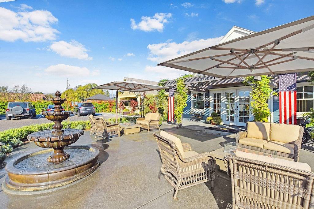 Brandneuer Luxus-Bungalow mit 1 Schlafzimmer, nur wenige Schritte vom Sonoma Plaza entfernt in Sonoma, California North Coast