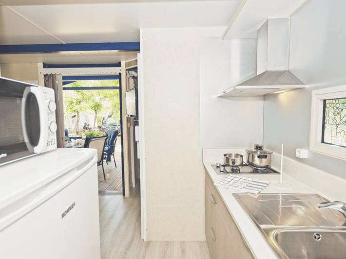Bungalow con aire, mascotas Ok - 2 pers. in Platja del Marjal (Terres de l'Ebre), Alcanar