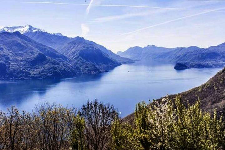 Ferienwohnung für 4 Personen, mit Ausblick und Terrasse sowie Seeblick, mit Haustier in Santa Maria Rezzonico - 3