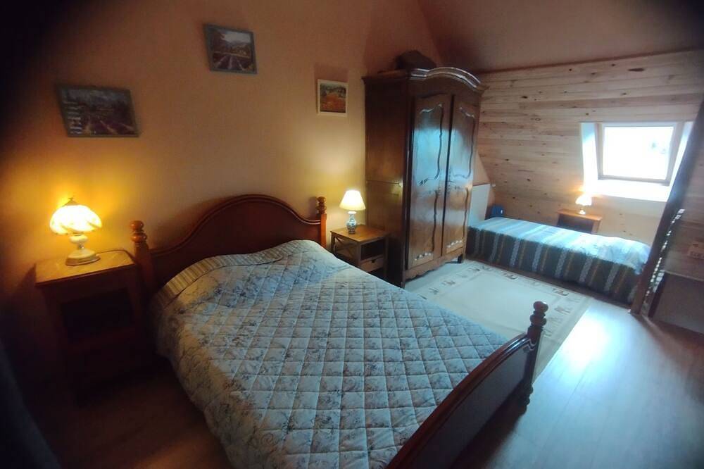 Gîte de Charme - Baie du Mont Saint-Michel in Champcey, Côte de la Déroute
