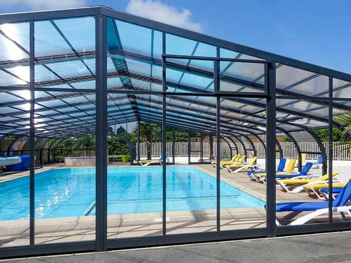 Camping pour 2 personnes, avec Jacuzzi et Bassin pour enfant