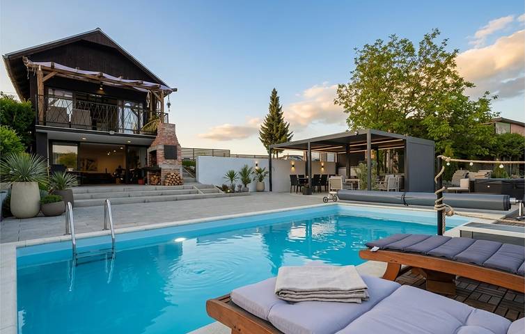 Gemütliche 2-Zimmer-Wohnung mit Pool, Grill und kostenlosem WLAN in Bjelovar-Bilogora