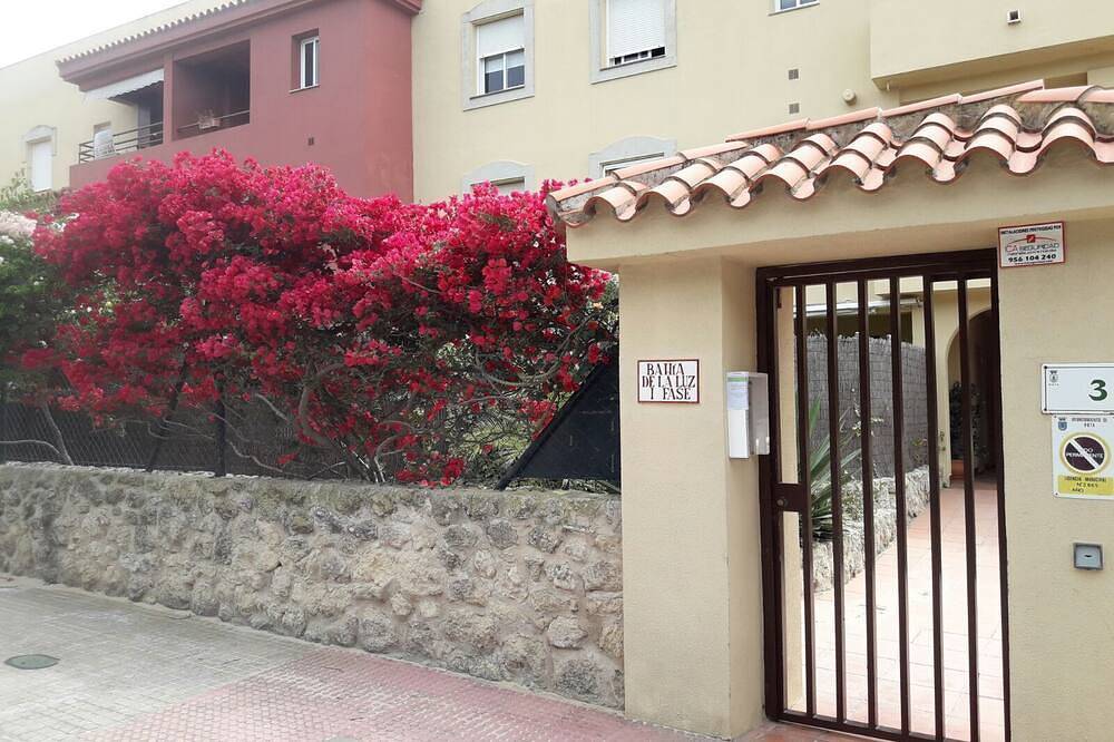 Apartamento entero, Apartamento Primera Línea De Playa, Junto Al Pinar De La Almadraba in Rota , Costa de la Luz