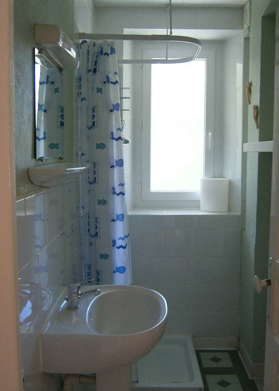 Gîte pour 6 personnes, avec jardin à Saint-Jacques-des-Blats - 4