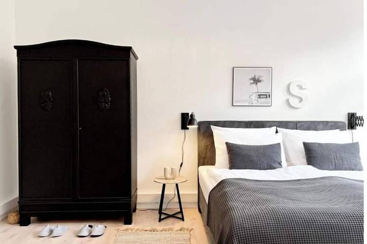 Entire apartment, Makers + Rooms Apartments Large modern vacation apartment in the city center of Detmold in Detmold, Kreis Lippe