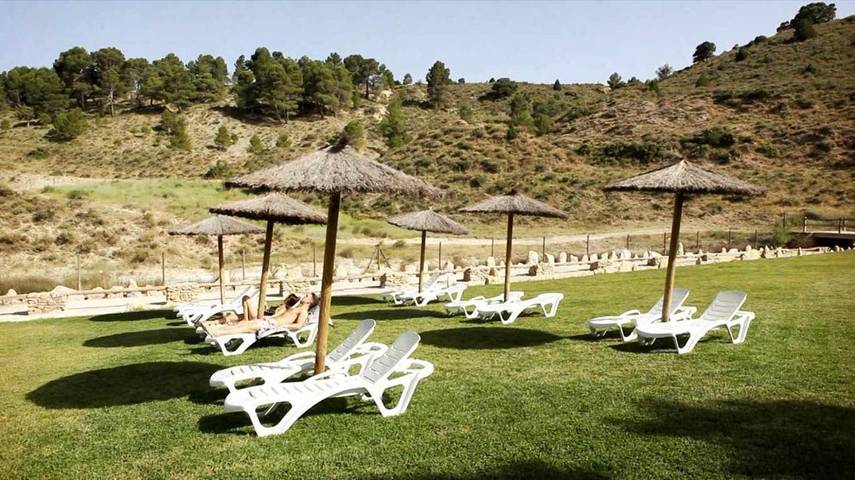 Casa rural con piscina para 25 personas, con Balcón y Terraza además de Jardín y Piscina en Comarca del Noroeste (Murcia) - 4