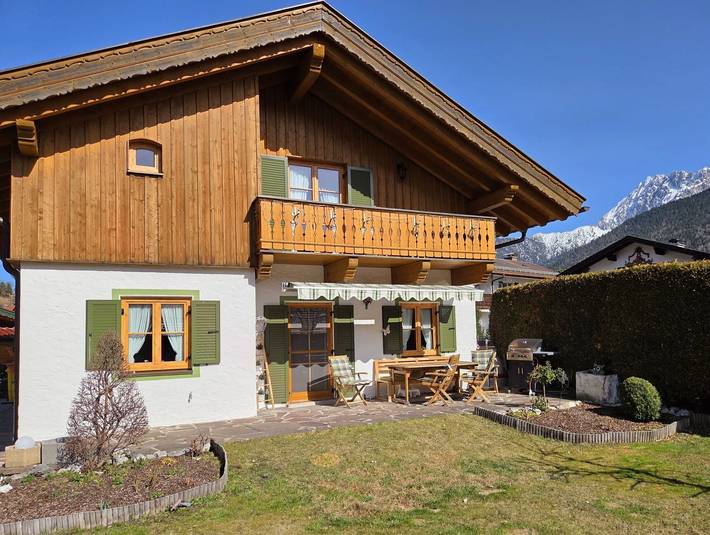 Ferienhaus für 7 Personen, mit Garten und Whirlpool in Alpenwelt Karwendel