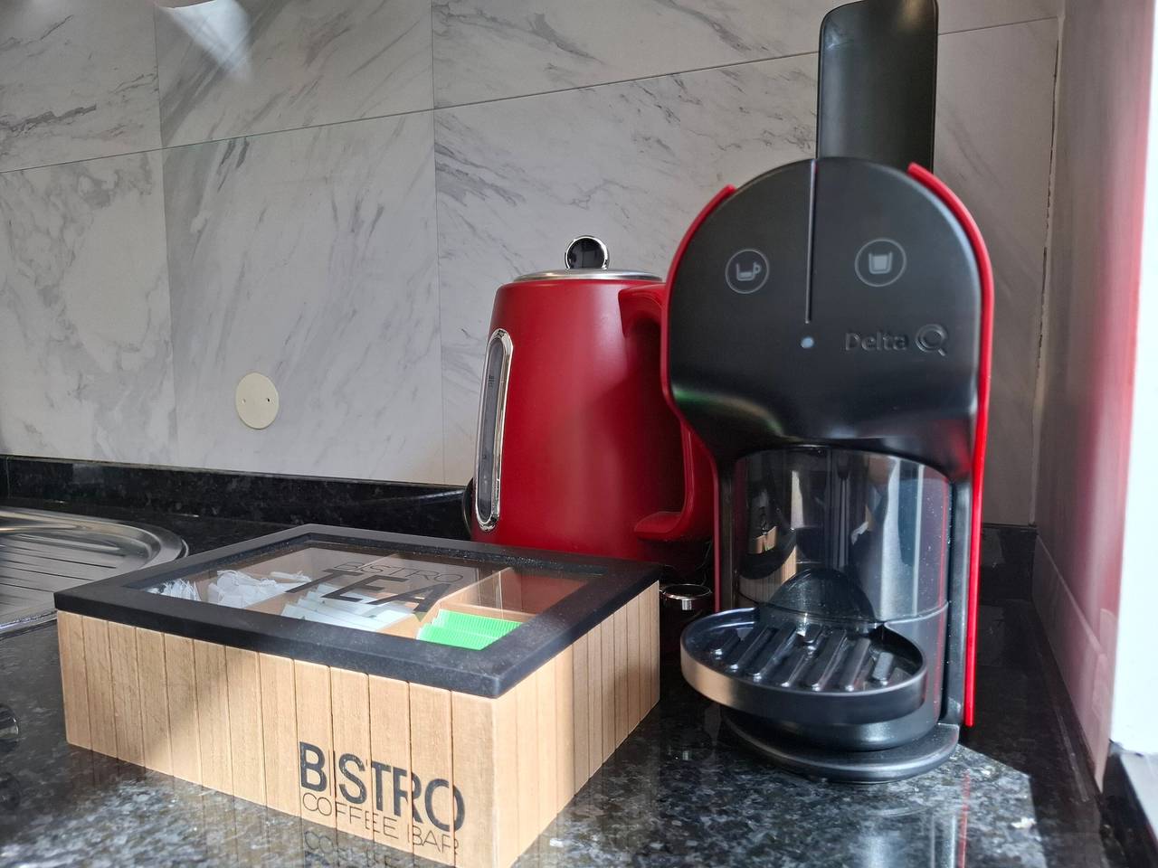 Ganze Wohnung, Ferienwohnung 'Zizas House T2 Magnífico' mit Wlan und Klimaanlage in Praia da Rocha, Portimão