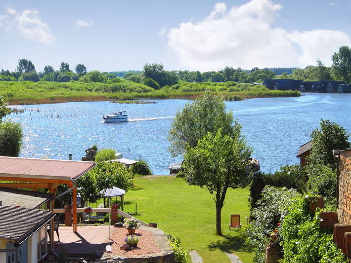 Ferienwohnung für 3 Personen, mit Garten und Seeblick sowie Terrasse, kinderfreundlich - 1