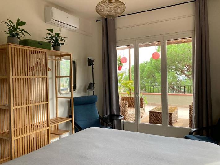 Gîte pour 2 personnes, avec jardin et vue, adapté aux familles à Cabrils - 4