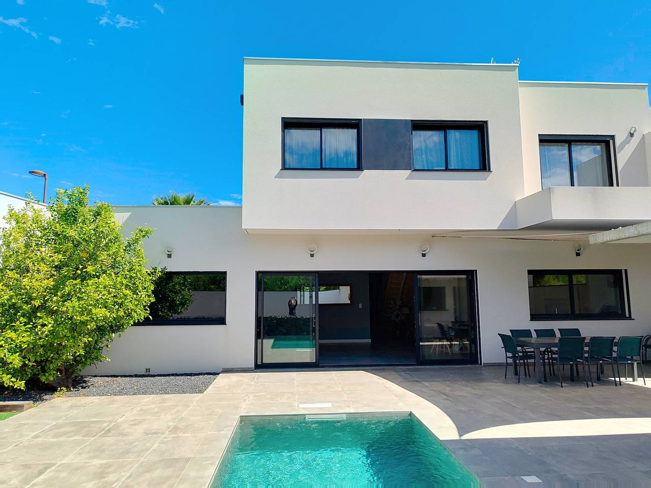 Contemporary villa with pool and mountain view in Villelongue-dels-Monts, Céret en omgeving