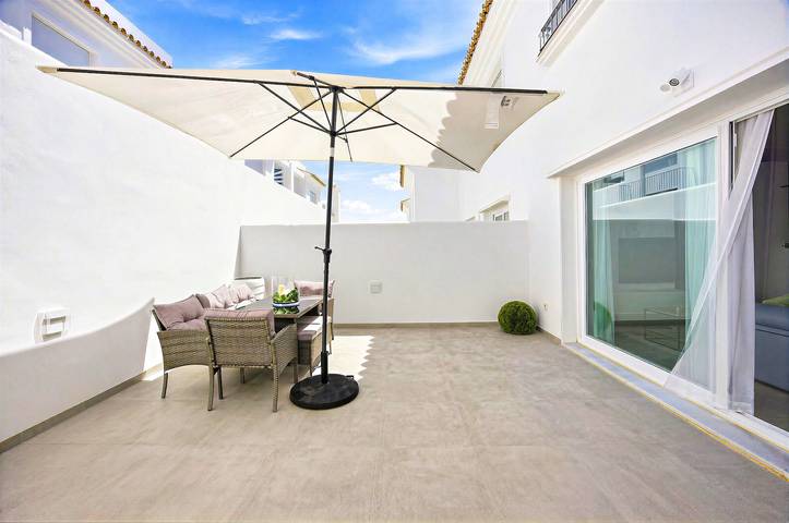 Ferienhaus 'Bella' mit privater Terrasse, WLAN und Klimaanlage, ideal für Familien in Vejer de la Frontera, Costa de la Luz