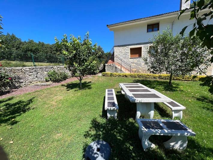 Casa rural para 6 personas, con Balcón y Terraza además de Jacuzzi y Jardín en Las Encartaciones - 3