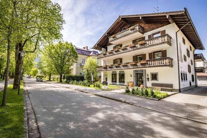 Hotel für 28 Personen