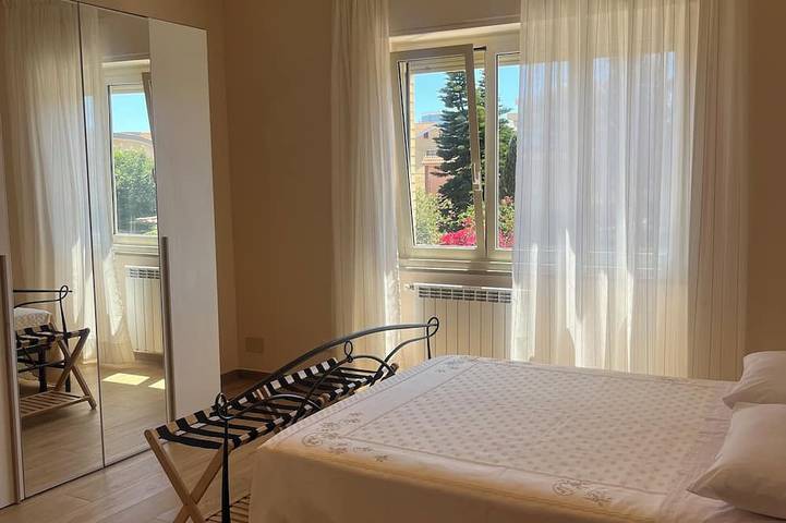 Apartamento entero, Fully Renovated Accomodation in Fiumicino, Provincia de Roma