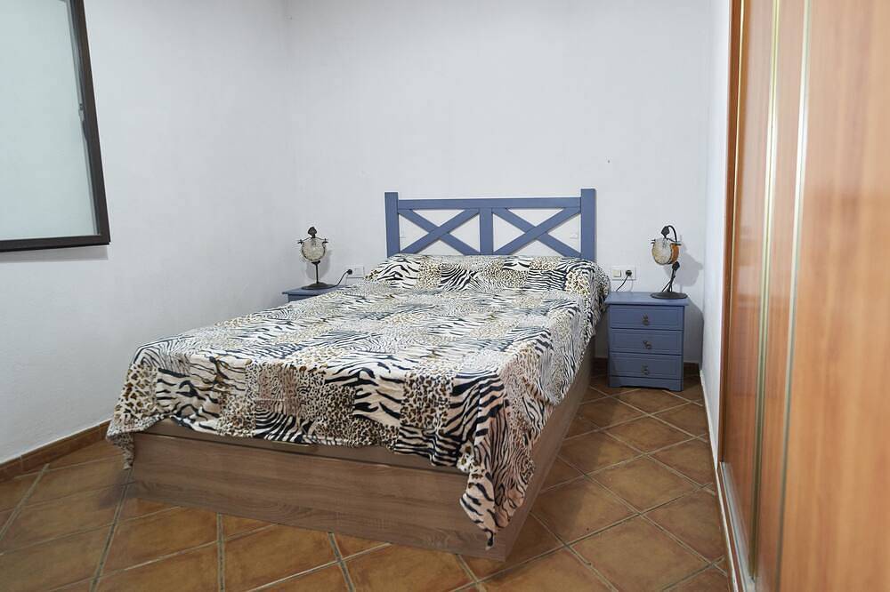 Magnífica Casa Rural, con amplias Terrazas, Porche, Piscina y Parking in Isla Cristina, Costa de la Luz