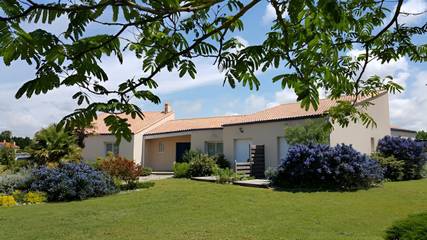 Chambre d’hôte pour 2 personnes, avec jardin à Saint-Just-Luzac