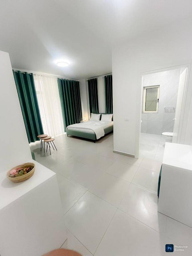 Hôtel pour 4 personnes, avec piscine ainsi que jardin et vue