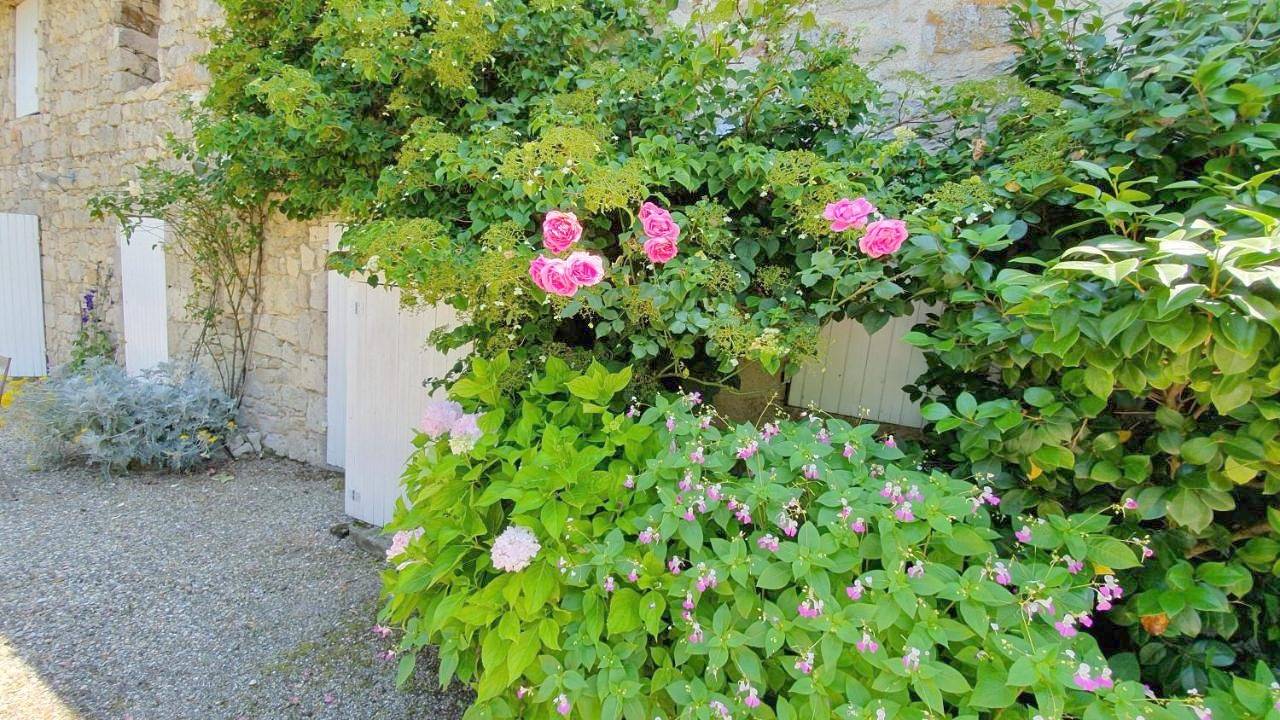 Appartement de vacances entier, Au calme chez l'habitant in Foulayronnes, Quercy
