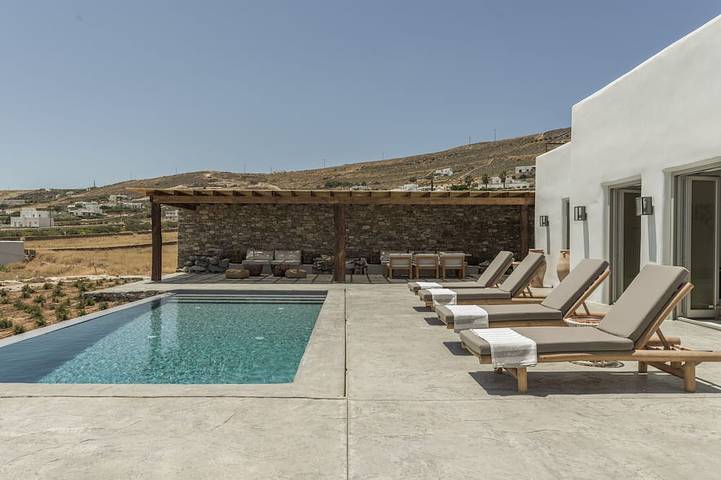 Villa pour 6 personnes, avec piscine ainsi que terrasse et jardin - 1