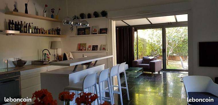 Gîte pour 6 personnes, avec vue ainsi que piscine et terrasse à Voisins-le-Bretonneux - 2
