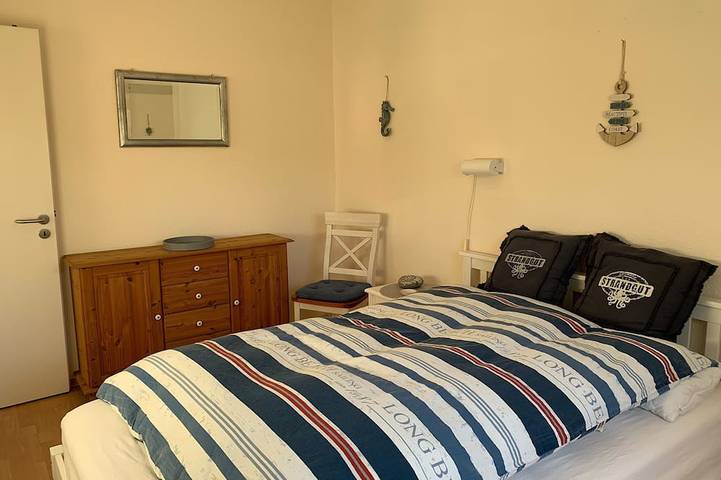 Strandhaus für 4 -5 Personen hinterm Deich, Lagune, absolute Strandnähe ! in Hundestrand Büsum, Büsum