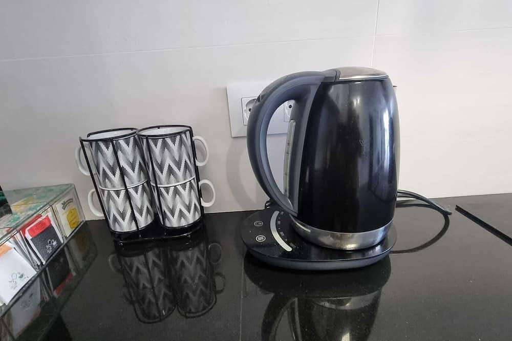 Entire apartment, Apartment - Sleeps 6 - Pet Friendly - Seaside in Vilagarcía de Arousa, Rías Baixas