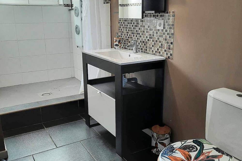Gîte charmant 4 pers avec jardin privé, proche Saumur et bords de Loire, tout inclus in Brain-sur-Allonnes, Vallée de la Loire